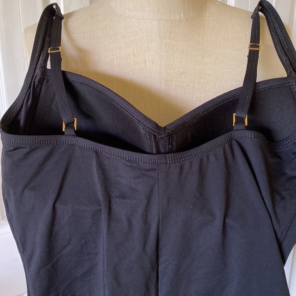 La Blanca Island Goddess Twist Mio black one piece size 10 - Picture 5 of 11